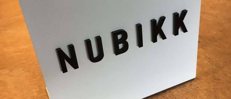 Nubikk logo sign